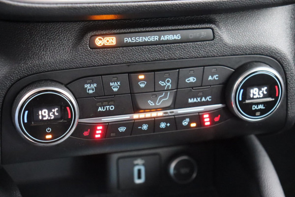 Ford Focus 1.0 EcoBoost Titanium Business org.NL camera stuur+stoel+raamverw. trekhaak