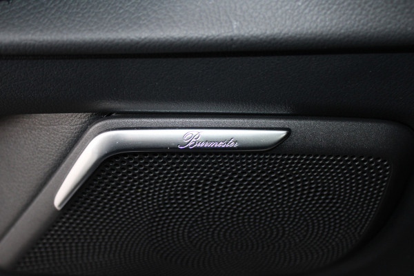 Mercedes-Benz V-Klasse 300d / AMG / Exclusive / DC / 4-matic / Luchtvering / Pano / INCL BTW-BPM / 360 Cam / Burmester / Vol Opties / NIEUW!!