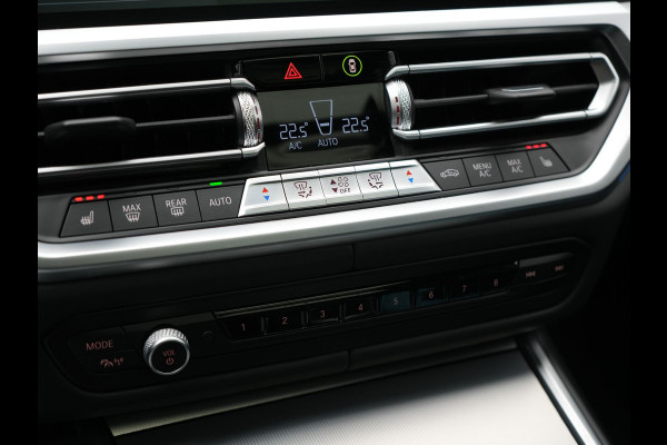 BMW 3 Serie Touring 330e M Sport Plug In Hybrid 293pk Dealer O.H. PHEV | Panodak | Head Up | 360 Camera | Adaptive Cruise | Laser LED | Harman & Kardon | Nappa Lederen Sportstoelen Memory & Verwarmd | Adaptief Onderstel | Apple Carplay | Sfeerverlichting |