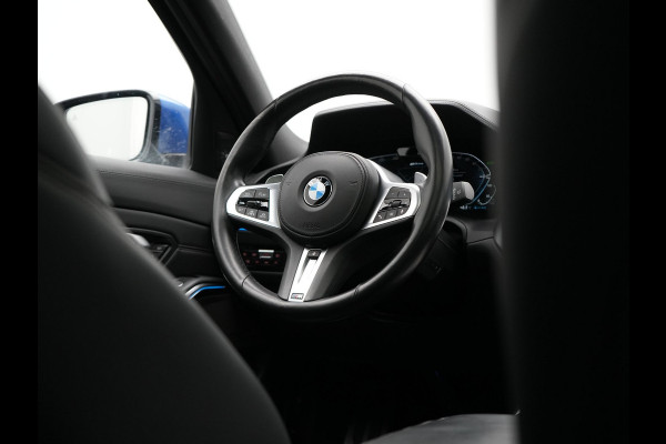BMW 3 Serie Touring 330e M Sport Plug In Hybrid 293pk Dealer O.H. PHEV | Panodak | Head Up | 360 Camera | Adaptive Cruise | Laser LED | Harman & Kardon | Nappa Lederen Sportstoelen Memory & Verwarmd | Adaptief Onderstel | Apple Carplay | Sfeerverlichting |