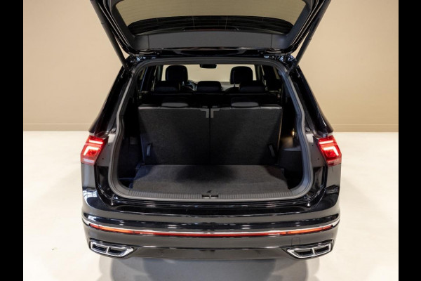 Volkswagen Tiguan Allspace 2.0 2X R-Line / 7 pers. / 190pk / Panorama dak / Leder / Trekhaak