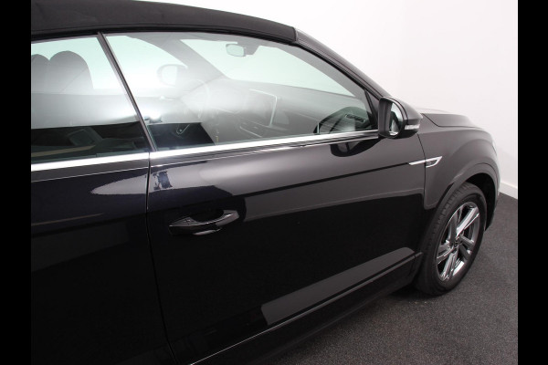 Volkswagen T-Roc Cabrio 1.5 TSI 150pk DSG R-Line | Navigatie | Apple Carpaly/Android Auto | Parkeersensoren | Camera | Adaptive Cruise Control | Stoelverwarming | Climate Control
