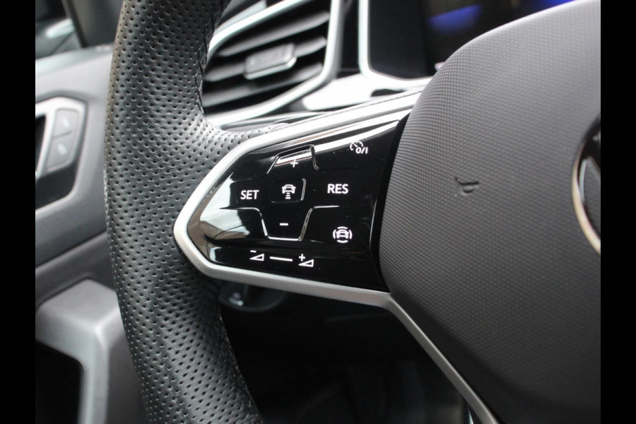 Volkswagen T-Roc Cabrio 1.5 TSI 150pk DSG R-Line | Navigatie | Apple Carpaly/Android Auto | Parkeersensoren | Camera | Adaptive Cruise Control | Stoelverwarming | Climate Control