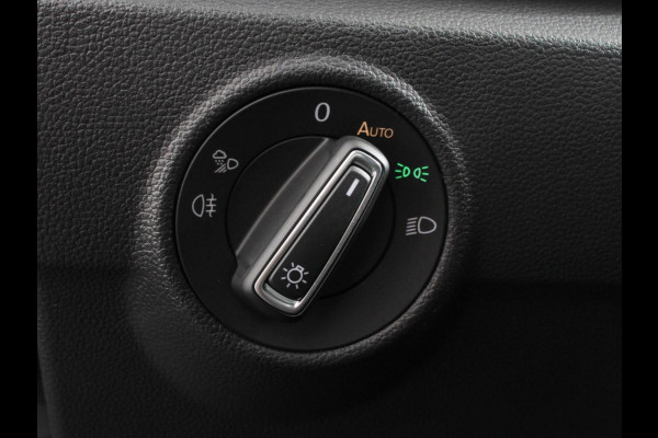 Volkswagen T-Roc Cabrio 1.5 TSI 150pk DSG R-Line | Navigatie | Apple Carpaly/Android Auto | Parkeersensoren | Camera | Adaptive Cruise Control | Stoelverwarming | Climate Control