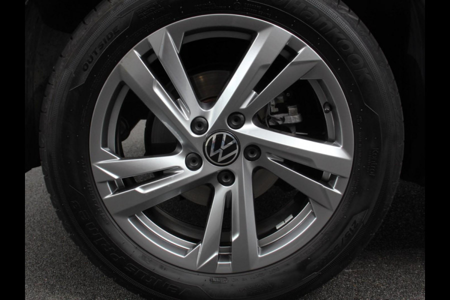 Volkswagen T-Roc Cabrio 1.5 TSI 150pk DSG R-Line | Navigatie | Apple Carpaly/Android Auto | Parkeersensoren | Camera | Adaptive Cruise Control | Stoelverwarming | Climate Control