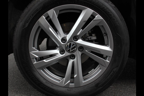 Volkswagen T-Roc Cabrio 1.5 TSI 150pk DSG R-Line | Navigatie | Apple Carpaly/Android Auto | Parkeersensoren | Camera | Adaptive Cruise Control | Stoelverwarming | Climate Control