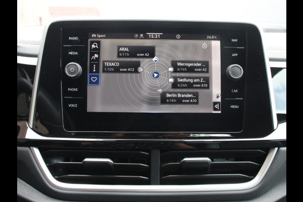 Volkswagen T-Roc Cabrio 1.5 TSI 150pk DSG R-Line | Navigatie | Apple Carpaly/Android Auto | Parkeersensoren | Camera | Adaptive Cruise Control | Stoelverwarming | Climate Control