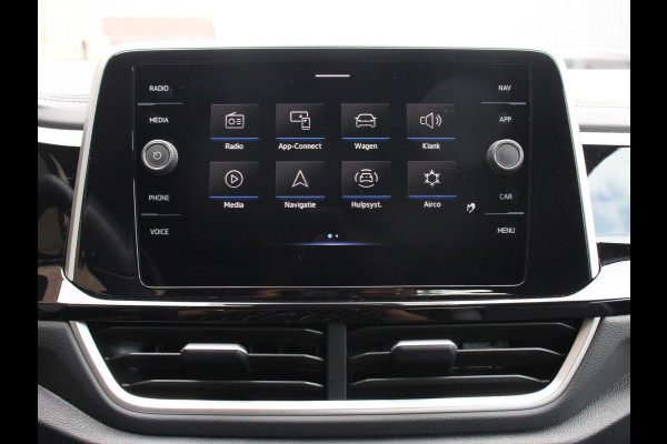 Volkswagen T-Roc Cabrio 1.5 TSI 150pk DSG R-Line | Navigatie | Apple Carpaly/Android Auto | Parkeersensoren | Camera | Adaptive Cruise Control | Stoelverwarming | Climate Control