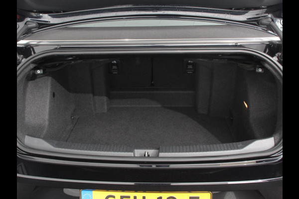 Volkswagen T-Roc Cabrio 1.5 TSI 150pk DSG R-Line | Navigatie | Apple Carpaly/Android Auto | Parkeersensoren | Camera | Adaptive Cruise Control | Stoelverwarming | Climate Control