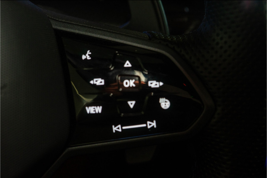 Volkswagen Golf 2.0 TSI R 4Motion 20 Jahre Ed. 333PK | Akra | Pano | H/K | Leder&Memory | VOL! 12 MND Garantie