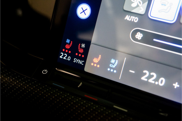 Volkswagen Golf 2.0 TSI R 4Motion 20 Jahre Ed. 333PK | Akra | Pano | H/K | Leder&Memory | VOL! 12 MND Garantie