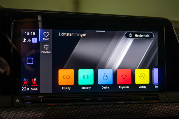 Volkswagen Golf 2.0 TSI R 4Motion 20 Jahre Ed. 333PK | Akra | Pano | H/K | Leder&Memory | VOL! 12 MND Garantie