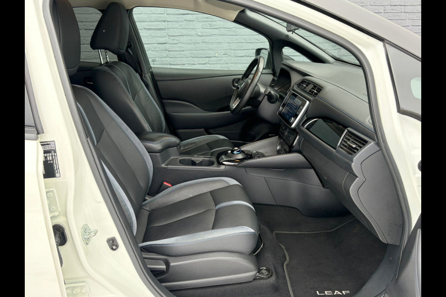 Nissan Leaf e+ Business Executive 62kWh SOH 90% Warmtepomp Trekhaak Leder Navi Ecc Bose®-Hifi Apple Carplay Android Auto Adap.Cruise 360°Camera Stoel+Stuurverwarming Led Two-Tone lak 1e Eigenaar Origineel Nederlandse Auto