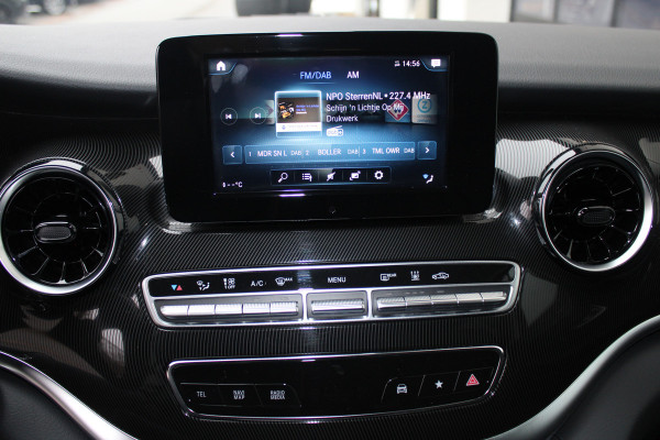 Mercedes-Benz V-Klasse 300d / Lang / DC / 2x Schuifdeur / Apple Carplay / Camera / Leer / NIEUWSTAAT