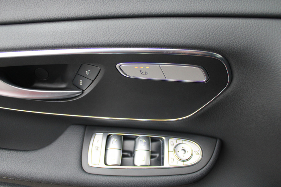 Mercedes-Benz V-Klasse 300d / Lang / DC / 2x Schuifdeur / Apple Carplay / Camera / Leer / NIEUWSTAAT