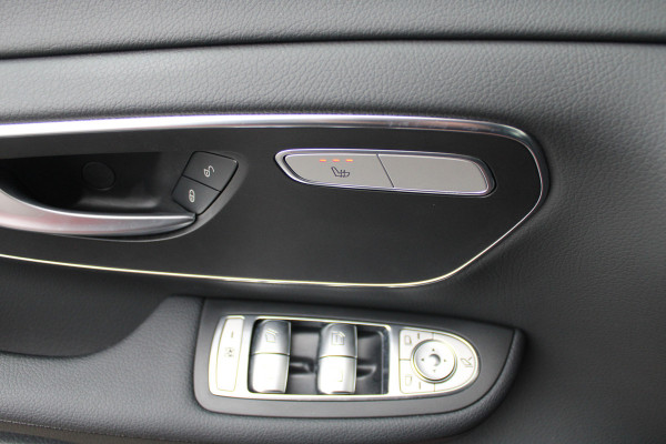 Mercedes-Benz V-Klasse 300d / Lang / DC / 2x Schuifdeur / Apple Carplay / Camera / Leer / NIEUWSTAAT