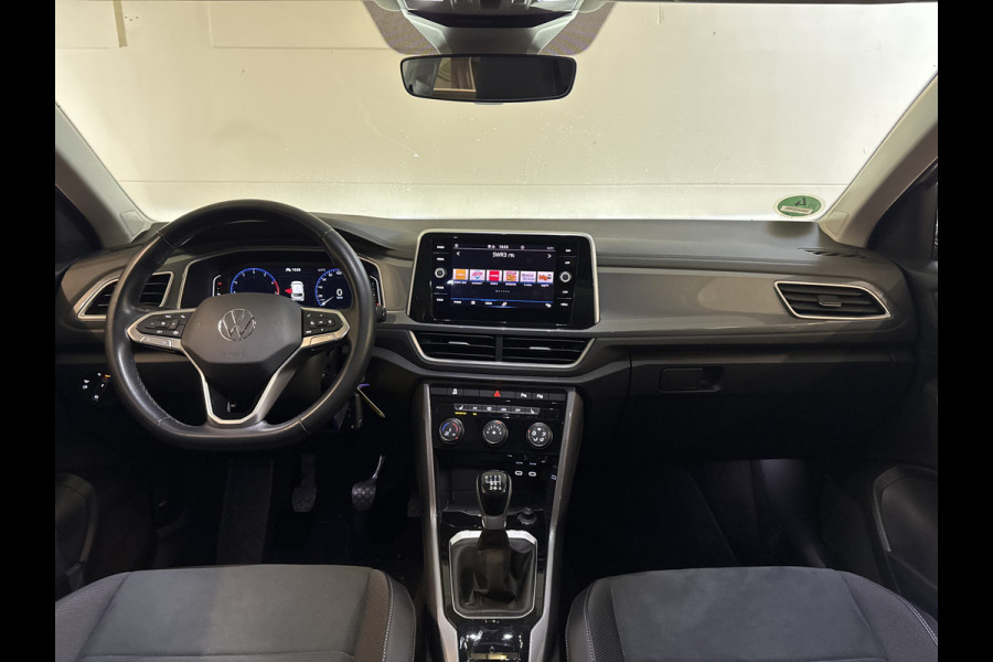 Volkswagen T-Roc 1.5 TSI 150PK STYLE ALCANTARA/LED/PANORAMADAK STOELVEW