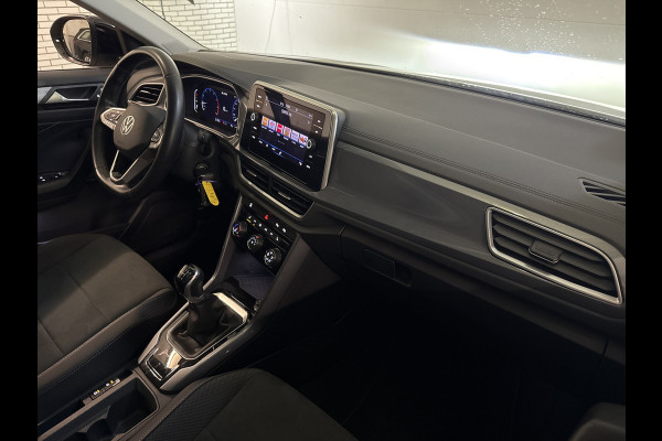 Volkswagen T-Roc 1.5 TSI 150PK STYLE ALCANTARA/LED/PANORAMADAK STOELVEW