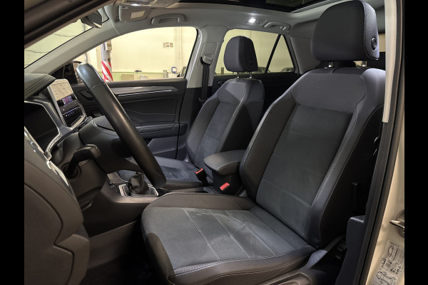 Volkswagen T-Roc 1.5 TSI 150PK STYLE ALCANTARA/LED/PANORAMADAK STOELVEW