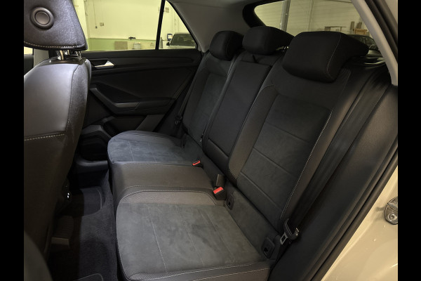 Volkswagen T-Roc 1.5 TSI 150PK STYLE ALCANTARA/LED/PANORAMADAK STOELVEW