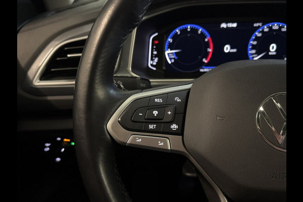 Volkswagen T-Roc 1.5 TSI 150PK STYLE ALCANTARA/LED/PANORAMADAK STOELVEW