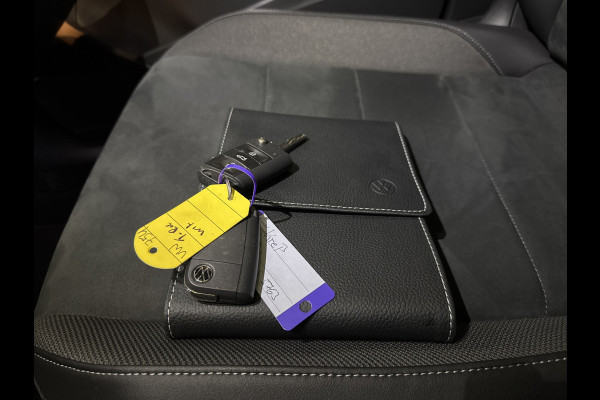 Volkswagen T-Roc 1.5 TSI 150PK STYLE ALCANTARA/LED/PANORAMADAK STOELVEW