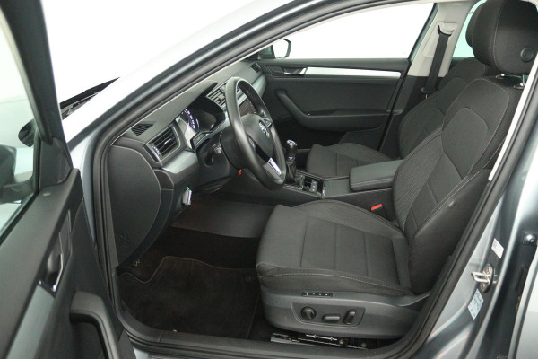 Škoda Superb Combi 1.4 TSI ACT Ambition Business (PANORAMADAK, STOELVERWARMING, ELEKTR STOELEN, NAVIGATIE CARPLAY, CRUISE CONTROL)