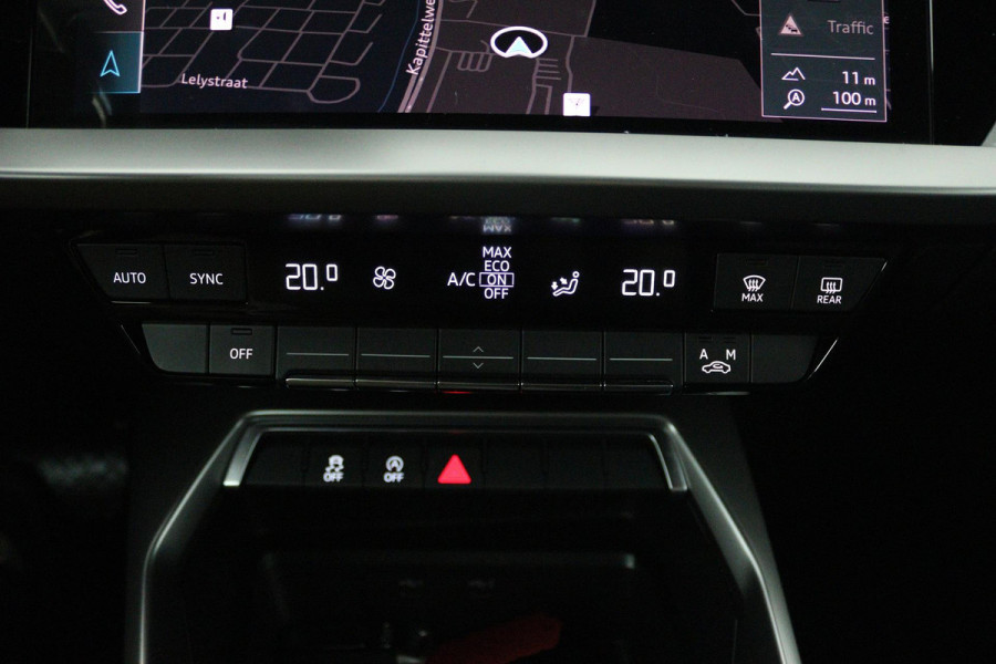 Audi A3 Sportback 30 TFSI Business edition (PARKEERSENSOREN, CRUISE CONTROL, NAVIGATIE, CARPLAY)