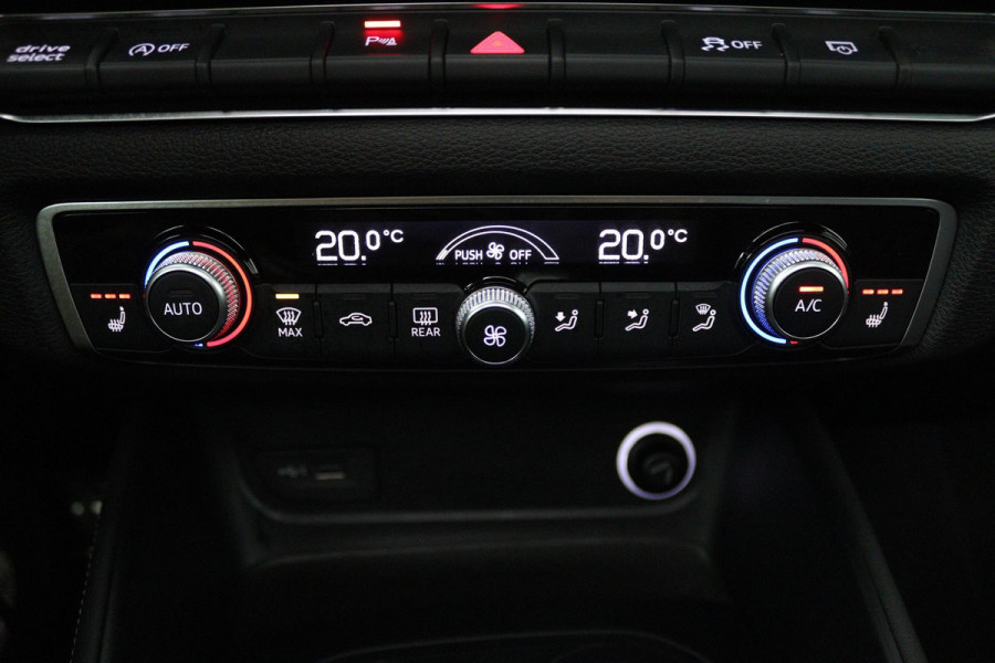 Audi A3 Limousine 40 TFSI Sport Lease Edition (PANORAMADAK, DIGITALE COCKPIT, STOELVERWARMING, AUTOMAAT, PARKEERSENSOREN)