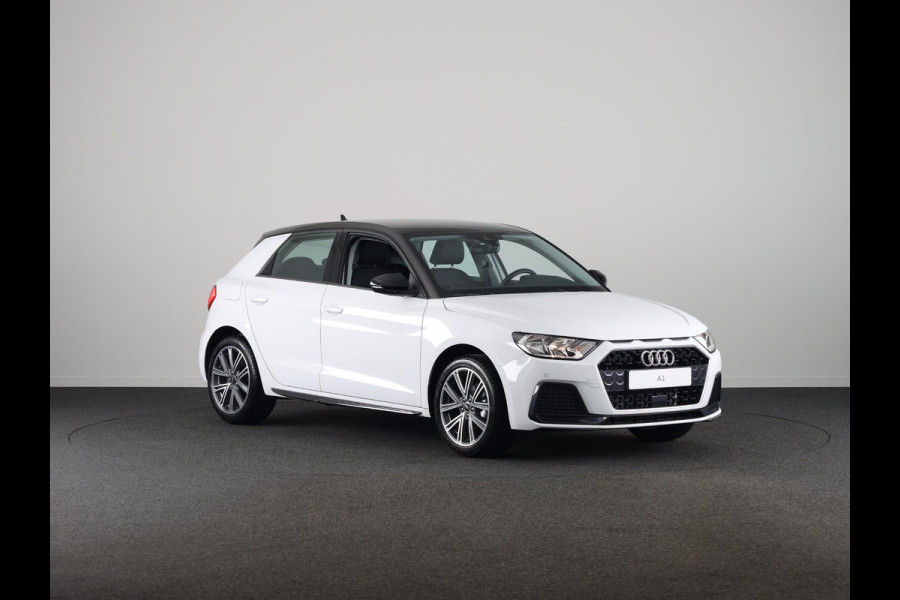 Audi A1 Sportback Advanced edition 25 TFSI 95 pk | Parkeerhulp plus | Automatische airco | Inklapbare buitenspiegels | Dak in contrast kleur |