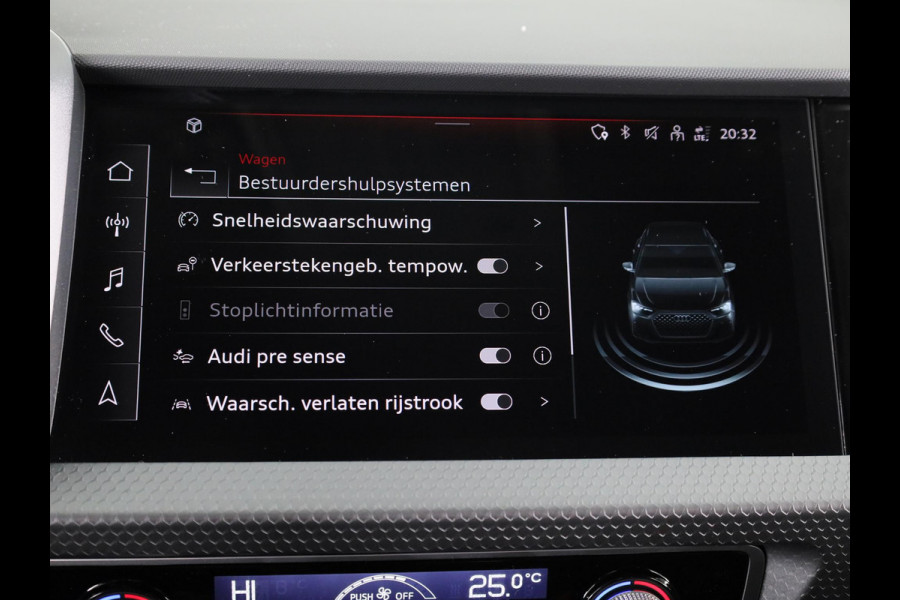 Audi A1 Sportback Advanced edition 25 TFSI 95 pk | Parkeerhulp plus | Automatische airco | Inklapbare buitenspiegels | Dak in contrast kleur |