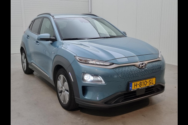 Hyundai Kona EV Premium 64 kWh | Lederen bekleding | Head-Up Display | Stoelverwarming / koeling | Krell audio | Camera