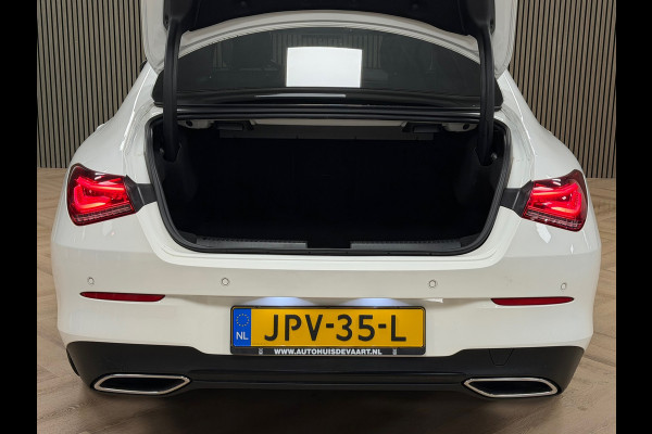 Mercedes-Benz CLA-Klasse CLA180 Business Solution Luxury AUT SFEERVERLICHTING NAVIGATIE STOELVERWARMING CAMERA CRUISE KEYLESS
