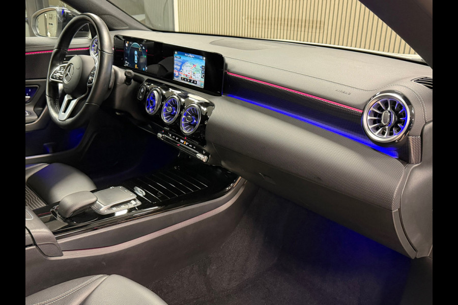 Mercedes-Benz CLA-Klasse CLA180 Business Solution Luxury AUT SFEERVERLICHTING NAVIGATIE STOELVERWARMING CAMERA CRUISE KEYLESS
