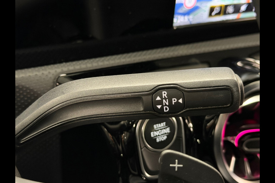 Mercedes-Benz CLA-Klasse CLA180 Business Solution Luxury AUT SFEERVERLICHTING NAVIGATIE STOELVERWARMING CAMERA CRUISE KEYLESS