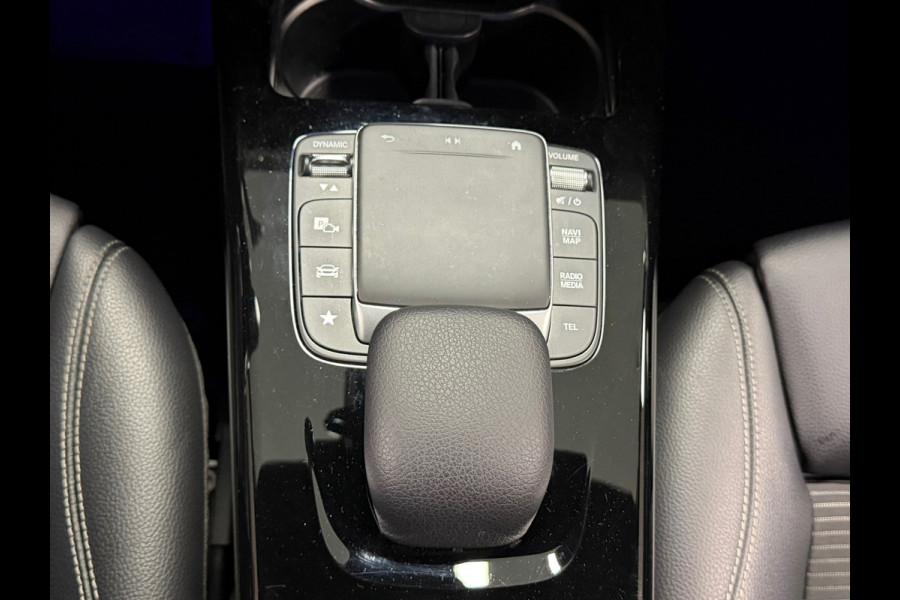 Mercedes-Benz CLA-Klasse CLA180 Business Solution Luxury AUT SFEERVERLICHTING NAVIGATIE STOELVERWARMING CAMERA CRUISE KEYLESS