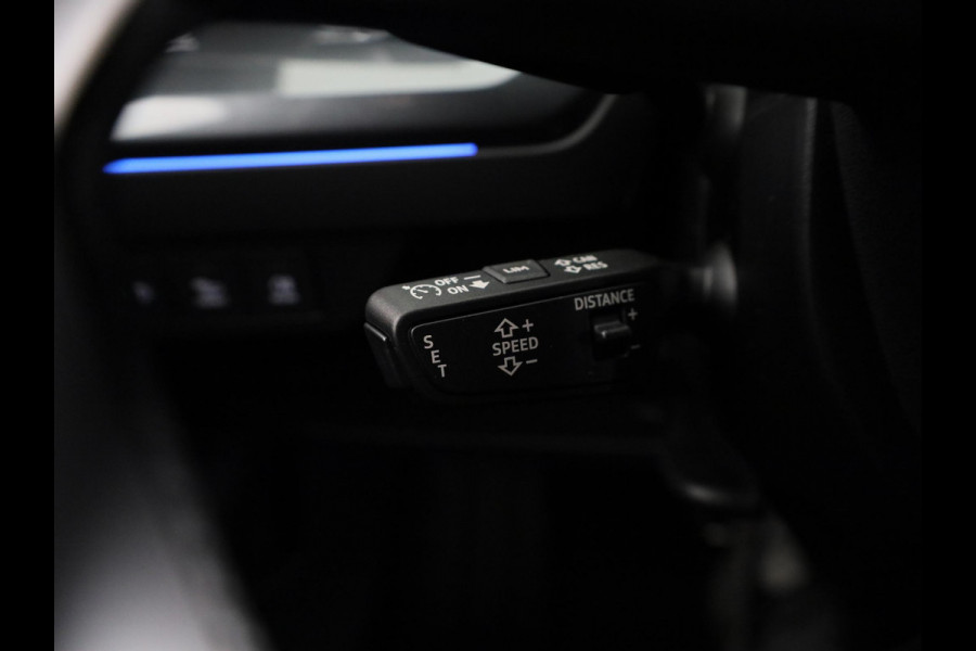 Audi Q4 e-tron 45 S edition Competition 82 kWh 286 pk | Assistentiepakket plus | Comfortpakket plus | Glazen panoramadak | Ambient lichtpakket |