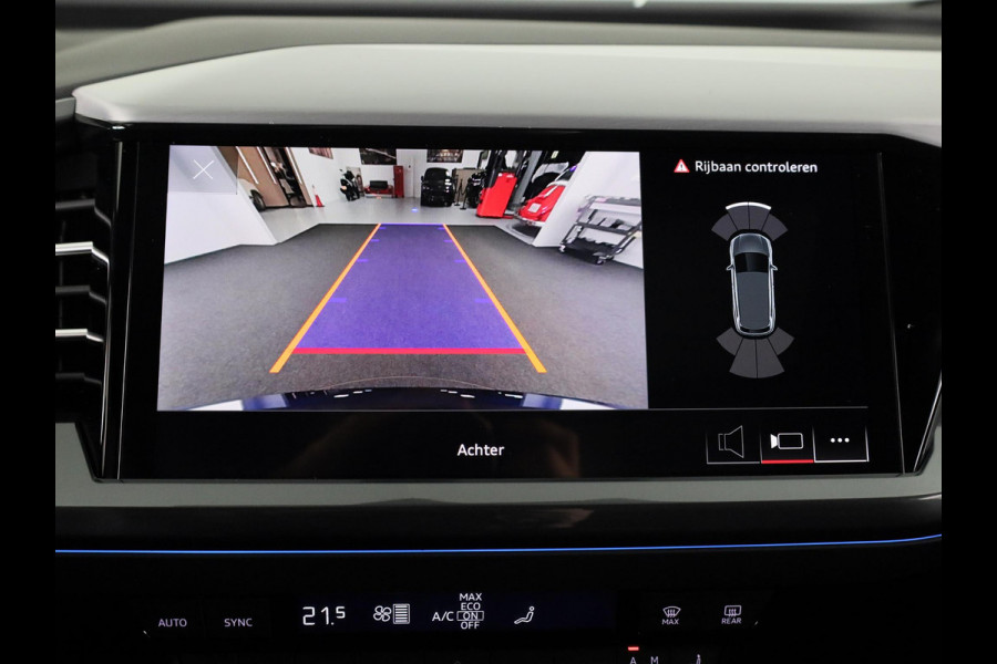 Audi Q4 e-tron 45 S edition Competition 82 kWh 286 pk | Assistentiepakket plus | Comfortpakket plus | Glazen panoramadak | Ambient lichtpakket |