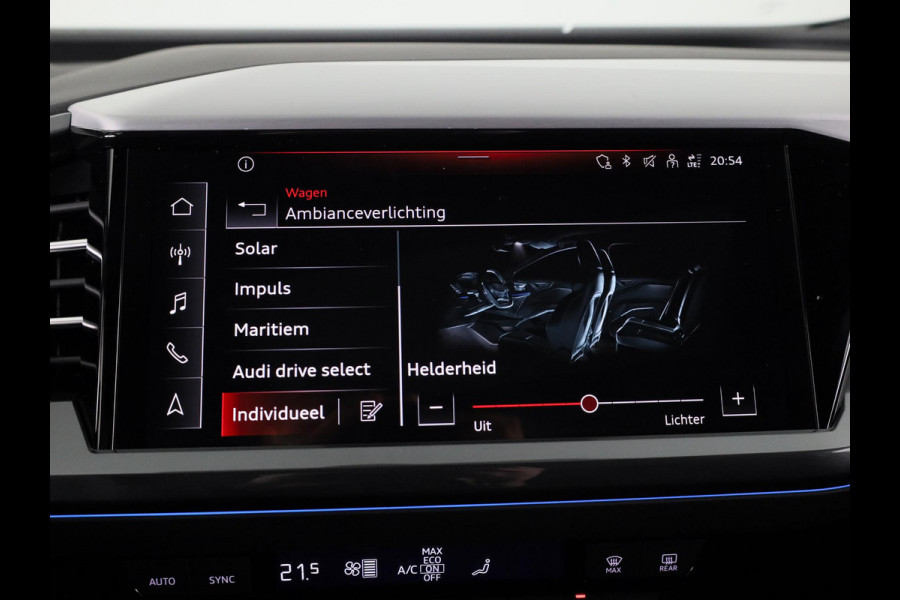 Audi Q4 e-tron 45 S edition Competition 82 kWh 286 pk | Assistentiepakket plus | Comfortpakket plus | Glazen panoramadak | Ambient lichtpakket |