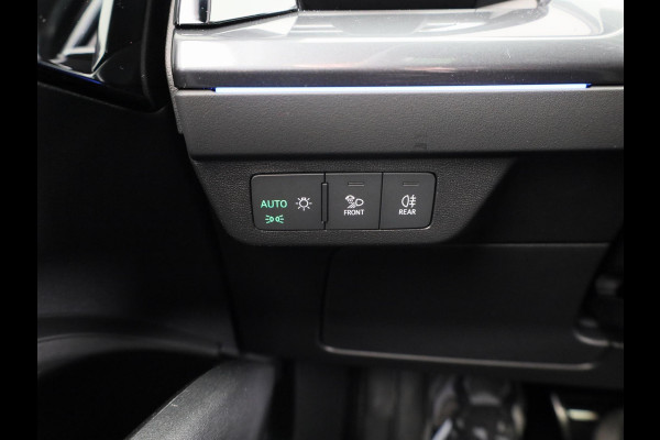 Audi Q4 e-tron 45 S edition Competition 82 kWh 286 pk | Assistentiepakket plus | Comfortpakket plus | Glazen panoramadak | Ambient lichtpakket |