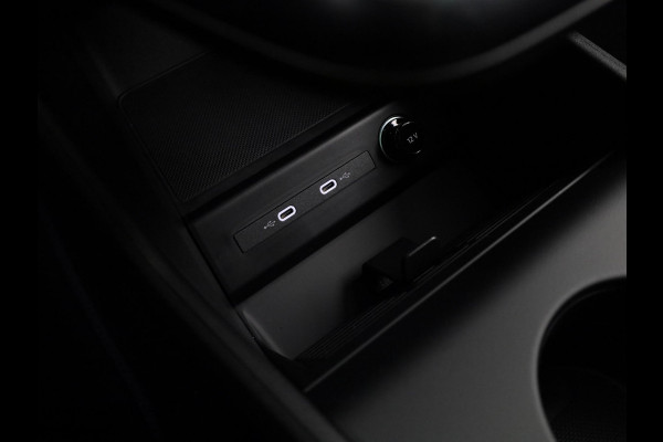 Audi Q4 e-tron 45 S edition Competition 82 kWh 286 pk | Assistentiepakket plus | Comfortpakket plus | Glazen panoramadak | Ambient lichtpakket |