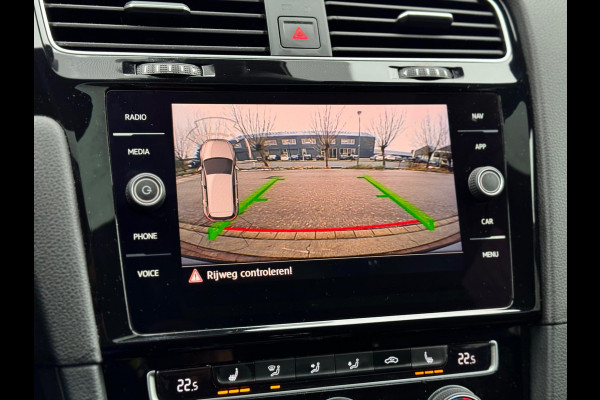 Volkswagen Golf 2.0 TSI GTI Performance Pano/Keyless/Camera/Virtual