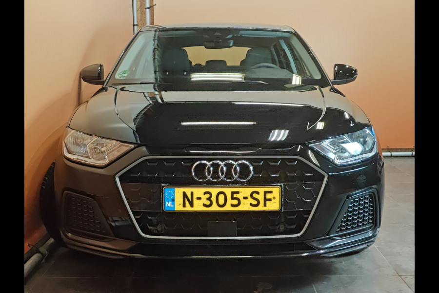 Audi A1 Sportback 25 TFSI epic lmw | stuurbedeining