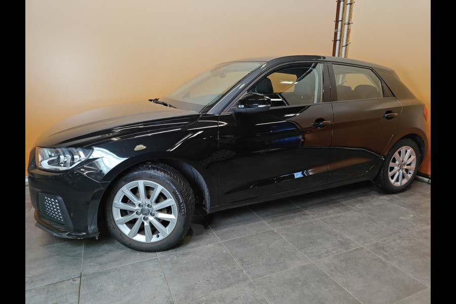 Audi A1 Sportback 25 TFSI epic lmw | stuurbedeining