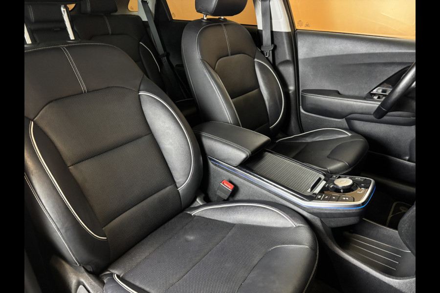 Kia e-Niro ExecutiveLine 64 kWh leer | navi | adaptive cruise | stuur- en stoelverw