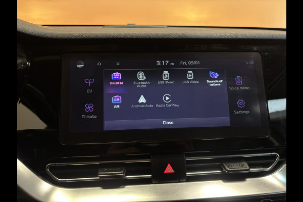 Kia e-Niro ExecutiveLine 64 kWh leer | navi | adaptive cruise | stuur- en stoelverw