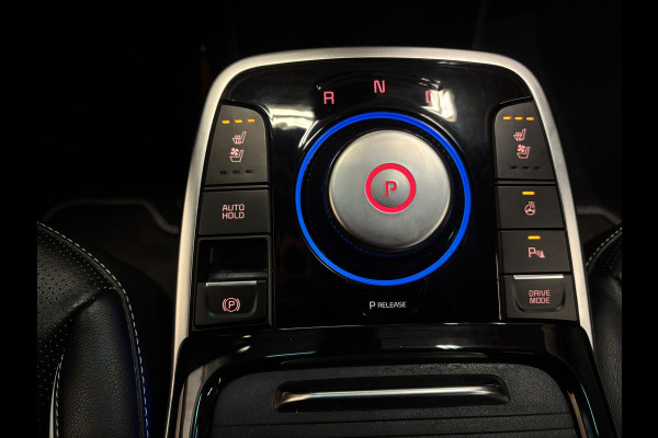 Kia e-Niro ExecutiveLine 64 kWh leer | navi | adaptive cruise | stuur- en stoelverw