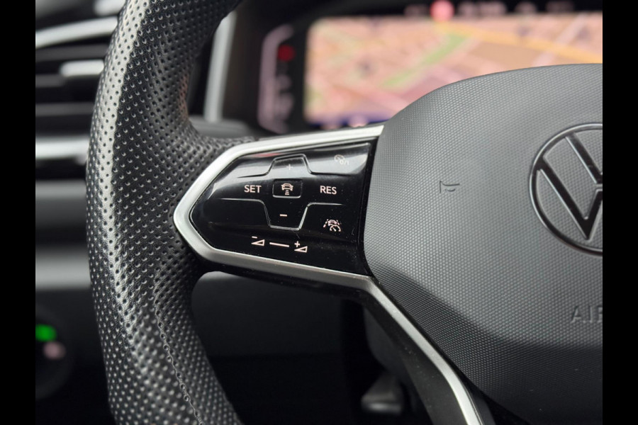 Volkswagen T-Roc 1.5 TSI R-Line Leer/IQ.Light/Keyless/AppleCarPlay