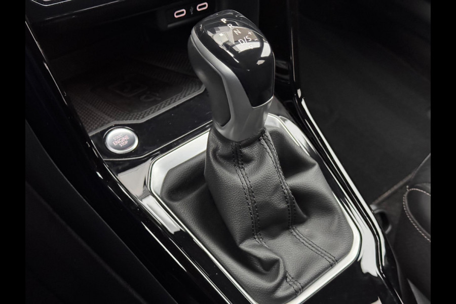 Volkswagen T-Roc 1.5 TSI R-Line Leer/IQ.Light/Keyless/AppleCarPlay