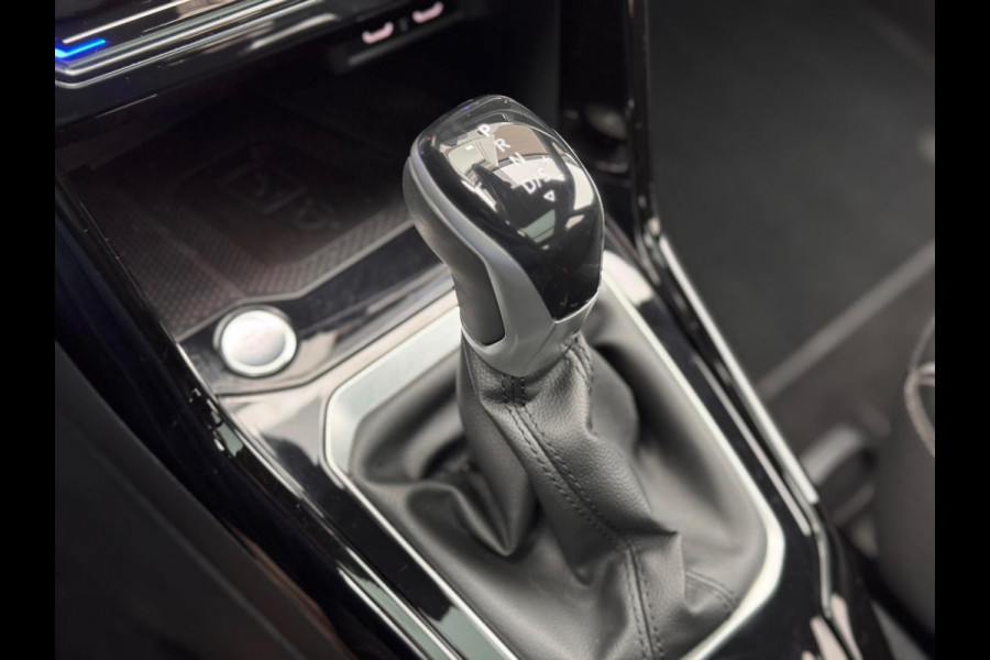 Volkswagen T-Roc 1.5 TSI 3x R-Line Pano/Keyless/Beats/IQ.Light/Camera